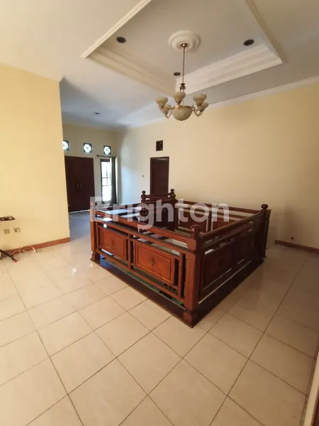 image RUMAH JL GUBENG KERTAJAYA FULL FURNISHED DEKAT PUCANG ANOM, MANYAR KERTOARJO, MENUR PUMPUNGAN, NGAGEL JAYA (3)