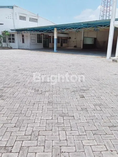 image RUMAH TOKO YANG SANGAT LUAS (2)