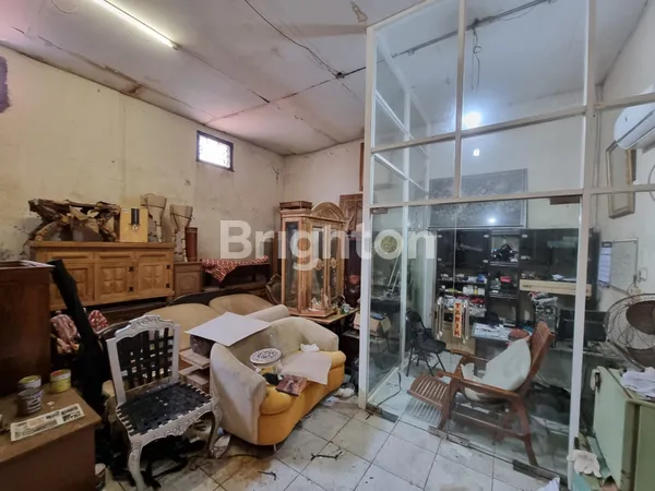 image TOKO DI JAGIR WONOKROMO SURABAYA (5)