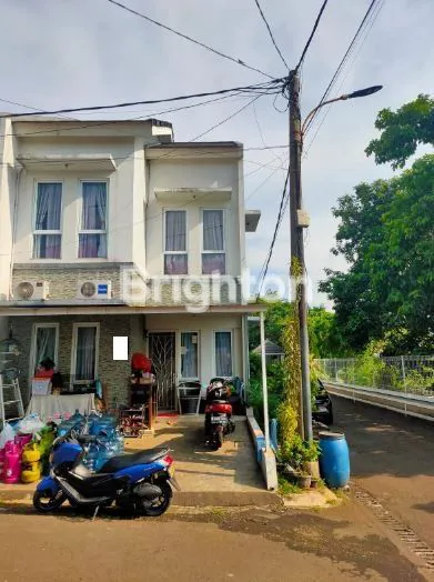 image RUMAH HOOK PERUMAHAN TAMAN BUKIT HIJAU (8)