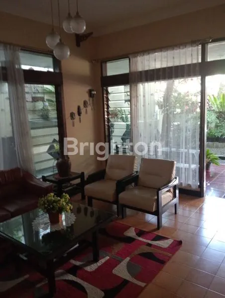 image RUMAH 2 LANTAI DI JALAN BUNGA2 (6)