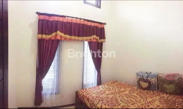 image RUMAH BAGUS 2LT MODERN, KOKOH SEMI FURNISHED DI DIENG KOTA MALANG (3)