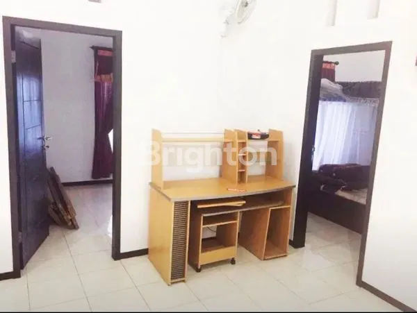 image RUMAH BAGUS 2LT MODERN, KOKOH SEMI FURNISHED DI DIENG KOTA MALANG (8)