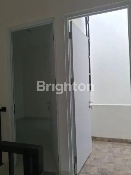 image RUMAH 2 LANTAI MERUYA (5)