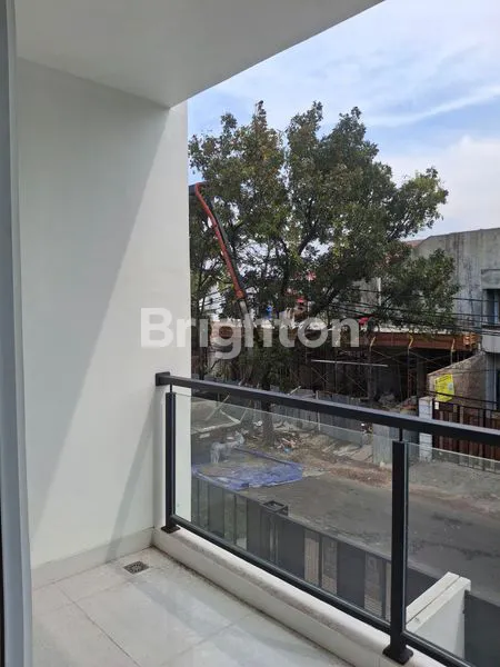 image RUMAH 2 LANTAI MERUYA (7)