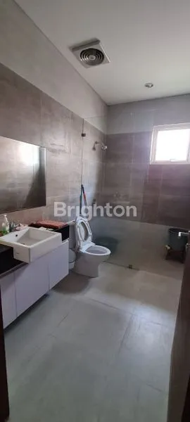 image RUMAH DARMO PERMAI TIMUR SURABAYA BARAT BANGUNAN KOKOH TERAWAT (3)