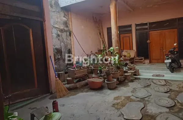 DIJUAL CEPAT RUMAH + TOKO CARUBAN