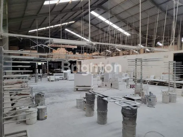 image GUDANG PREMIUM 4200M² CERME GRESIK - LENGKAP IJIN INDUSTRI (4)