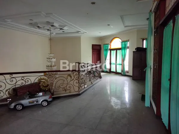 image RUMAH 2 LANTAI SIAP HUNI, AREA SURABAYA BARAT (7)