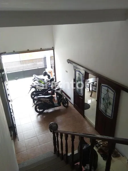 image RUMAH KOS AKTIF 2 LANTAI DI JL SALAK DAU MALANG (3)