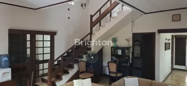 image RUMAH DI BINTARO JAYA SEKTOR 1 DENGAN HALAMAN BELAKANG YANG SANGAT LUAS, SISTEM ALIRAN UDARA & VENTILASI YANG SANGAT BAGUS DAERAH JAKARTA SELATAN (3)