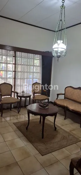 image RUMAH DI BINTARO JAYA SEKTOR 1 DENGAN HALAMAN BELAKANG YANG SANGAT LUAS, SISTEM ALIRAN UDARA & VENTILASI YANG SANGAT BAGUS DAERAH JAKARTA SELATAN (6)