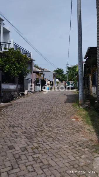 image RUMAH DENGAN BONUS VIEW CANTIK PEGUNUNGAN DITAMAN BERINGIN INDAH NGALIYAN SEMARANG (8)