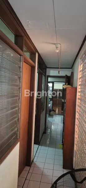 image RUMAH DI BINTARO JAYA SEKTOR 1 DENGAN HALAMAN BELAKANG YANG SANGAT LUAS, SISTEM ALIRAN UDARA & VENTILASI YANG SANGAT BAGUS DAERAH JAKARTA SELATAN (8)