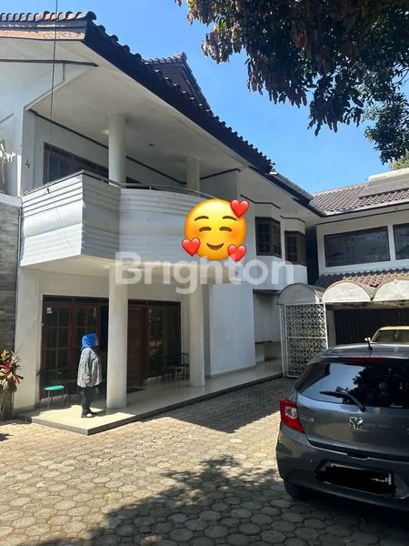 image RUMAH BESAR  5 LANTAI YG TERAWAT BAIK DI KAWASAN SEJUK DAN NYAMAN BUKIT DAGO UTARA, BANDUNG. SIAP HUNI DAN COCOK UNTUK USAHA PENGINAPAN (AIR B&B), KOSAN SEKALIGUS KANTOR (1)