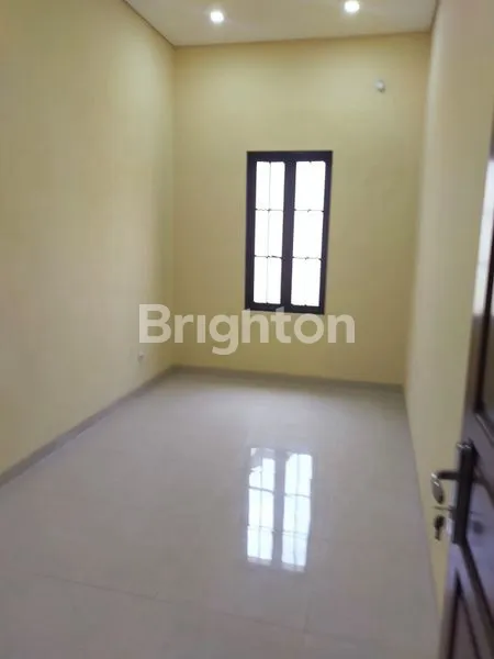 image RUMAH BARU CANTIKAMERICAN MODERN  KEMANGGISAN BEBAS BANJIR JARANG ADA (8)