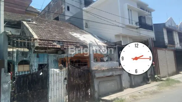 image RUMAH TUA DI TENGAH KOTA (1)