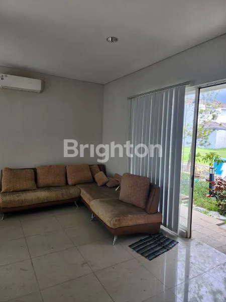 image RUMAH 2 LANTAI FULL FURNISHED CLUSTER MISSISSIPPI JGC CAKUNG JAKARTA TIMUR (2)