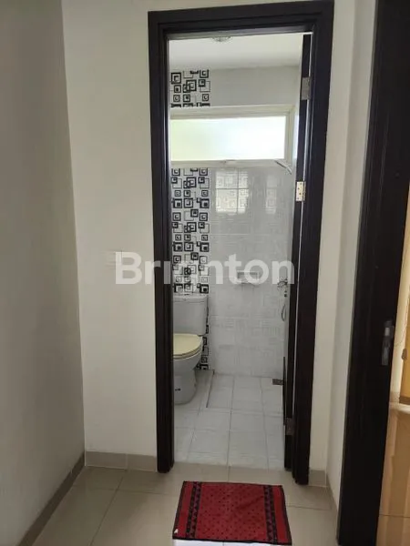 image RUMAH 2 LANTAI FULL FURNISHED CLUSTER MISSISSIPPI JGC CAKUNG JAKARTA TIMUR (8)