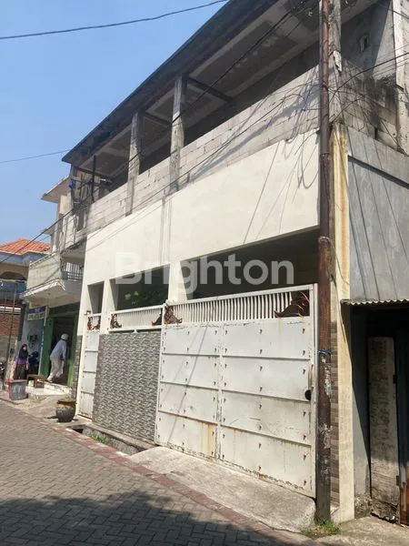 image PROPERTI ANTI RUGI RUMAH + TOKO + KOS”AN JADI SATU (3)