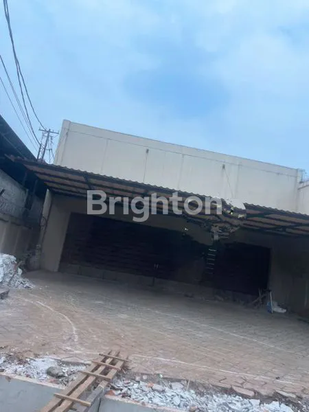 RUMAH 1 LANTAI  LUAS DI TANGERANG SELATAN