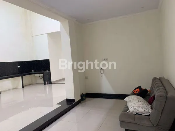 image RUMAH LUAS DI JATI ASIH BEKASI  (5)