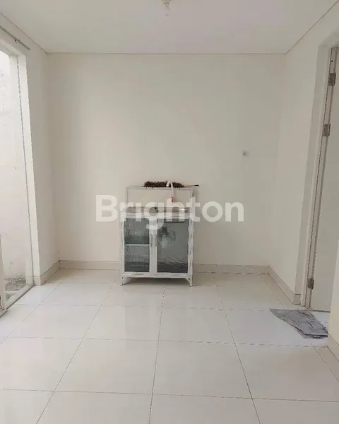 image  RUMAH GRAND PAKUWON SELANGKAH KE   FOODJUNCTION DEKAT MARGOMULYO, DEKAT   BENOWO (4)