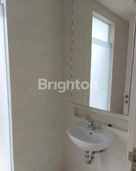 image  RUMAH GRAND PAKUWON SELANGKAH KE   FOODJUNCTION DEKAT MARGOMULYO, DEKAT   BENOWO (6)