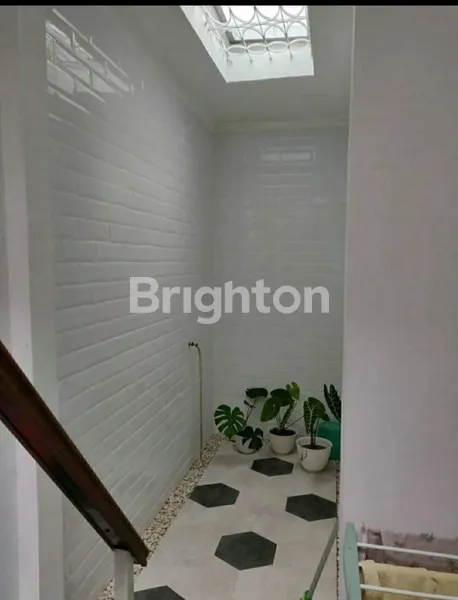 image RUMAH CANTIK PERUMAHAN VILLA PAMULANG MAS TANGERANG SELATAN 1,5 LANTAI  (5)