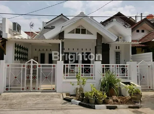 image RUMAH CANTIK PERUMAHAN VILLA PAMULANG MAS TANGERANG SELATAN 1,5 LANTAI  (1)