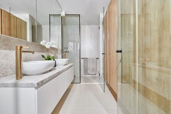 Image Bathroom Conservatory.jpg