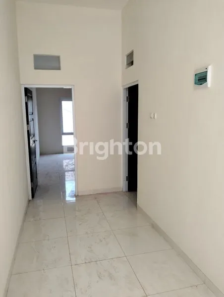 image RUMAH 2LANTAI HOOK BARU MODERN MINIMALIS (4)