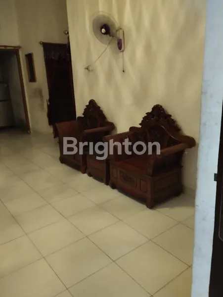 image RUMAH BESERTA ISINYA, DI DEKAT SMA 11 PALEMBANG, SUMSEL, INDONESIA (3)