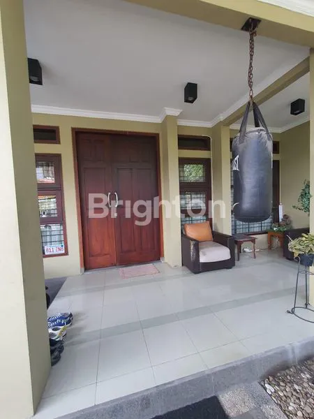 image RUMAH 2 LANTAI DI RUNGKUT ASRI (2)