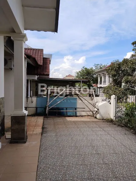 image RUMAH DUA LANTAI DI SUKAJADI (2)