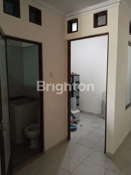 image RUMAH DUA LANTAI DI SUKAJADI (6)