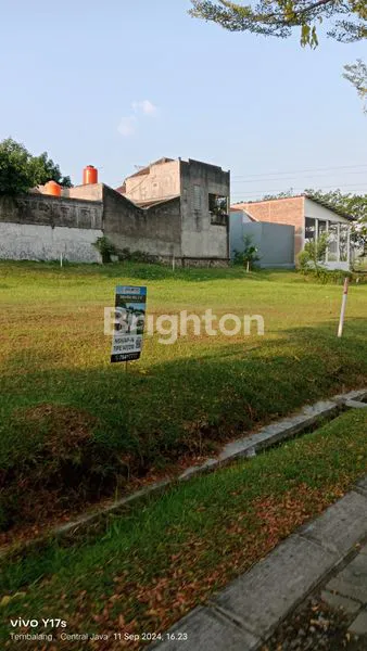 image RUMAH DUA LANTAI PALING ELEGAND DI TEMBALANG SEMARANG (2)