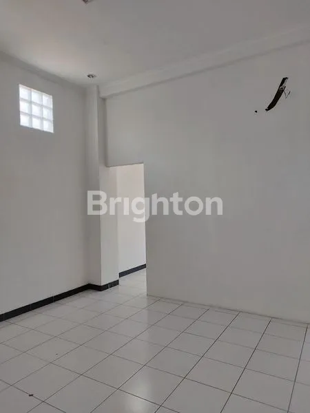 image RUKO PUSAT KOTA KEDIRI BANDAR (6)