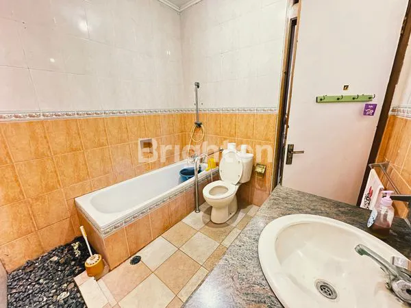 image JUAL CEPAT RUMAH PINGGIR JALAN SUKAHAJI (5)