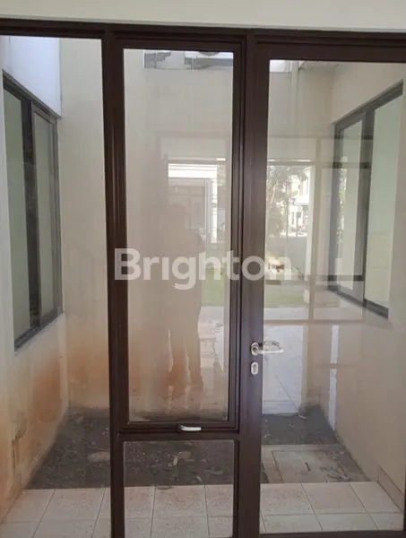 image RUMAH HOOK SIAP HUNI,BERGAYA SPANISH,LAVON BY SWANCITY,CLUSTER ALLURATANGERANG (4)