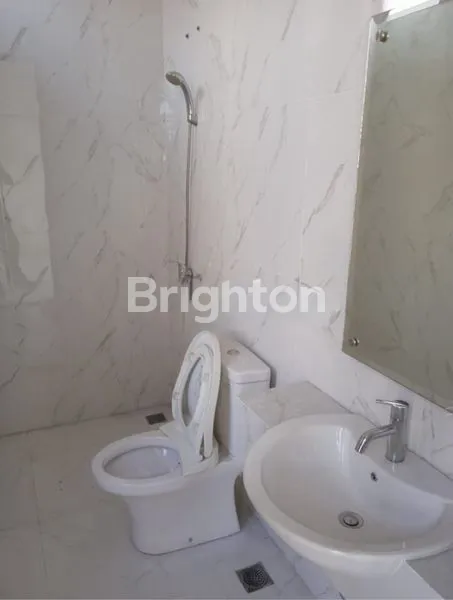 image RUMAH HOOK SIAP HUNI,BERGAYA SPANISH,LAVON BY SWANCITY,CLUSTER ALLURATANGERANG (7)