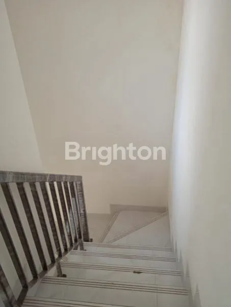 image RUMAH HOOK SIAP HUNI,BERGAYA SPANISH,LAVON BY SWANCITY,CLUSTER ALLURATANGERANG (6)