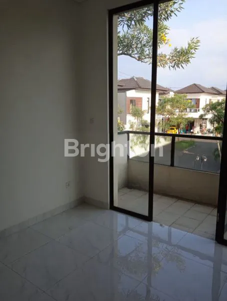 image RUMAH HOOK SIAP HUNI,BERGAYA SPANISH,LAVON BY SWANCITY,CLUSTER ALLURATANGERANG (2)