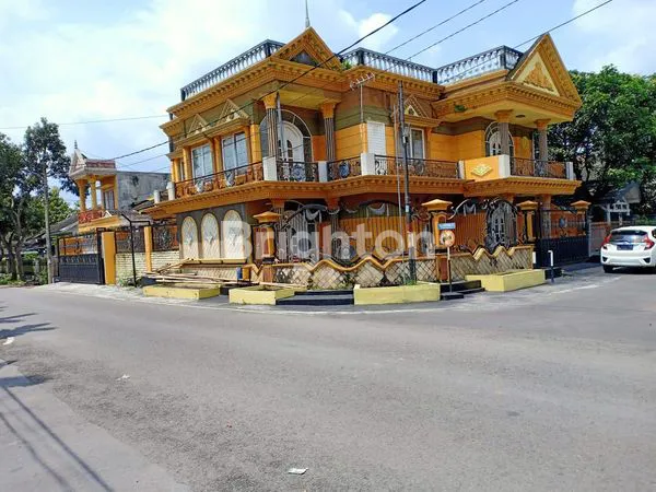 image MURAH RUMAH MEWAH 2 LANTAI DAERAH SULFAT - MALANG (7)