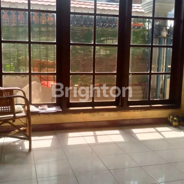 image RUMAH 2 LANTAI MINIMALIS DI WARINGINREJO (3)