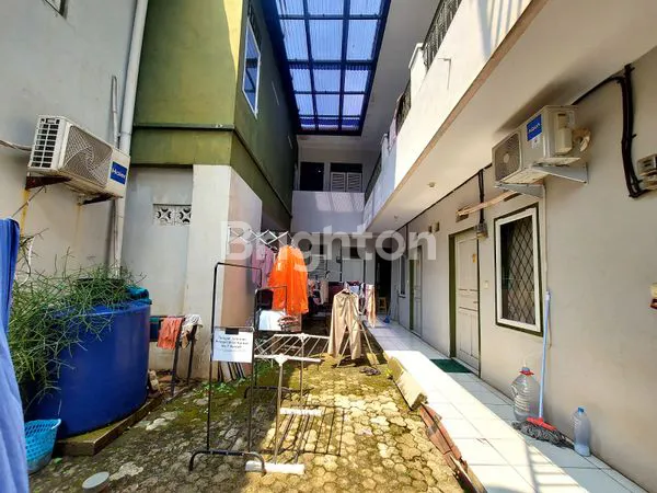 image RUMAH KOS KOSAN MASIH AKTIF DAN SELALU FULL SELANGKAH KE UNIVERSITAS GUNADARMA (5)