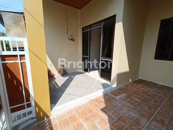 image RUMAH SIAP HUNI 3 KAMAR TIDUR PONDOK UNGU PERMAI SEKTOR 5 BEKASI (2)