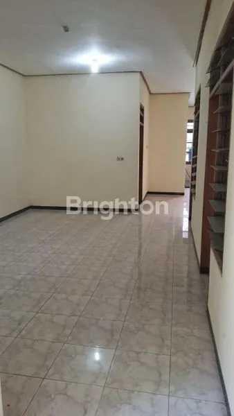 image RUMAH SIAP HUNI DI AREA STRATEGIS SURABAYA PUSAT (3)