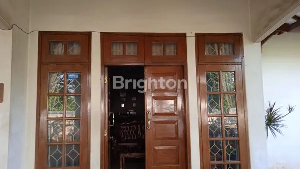 image RUMAH ASRI DAN LUAS  (1)