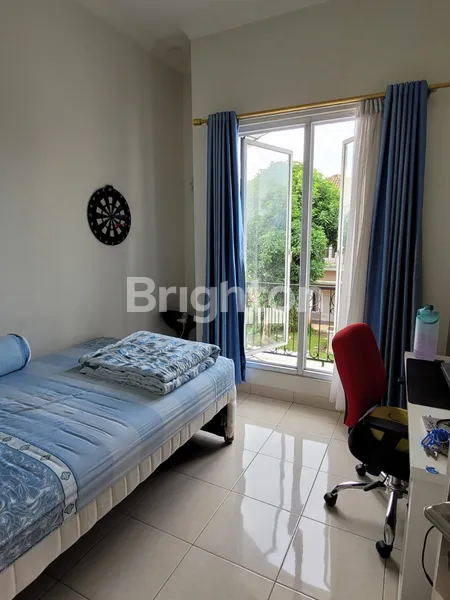 image RUMAH TERAWAT CLUSTER CRYSTAL GADING SERPONG (6)